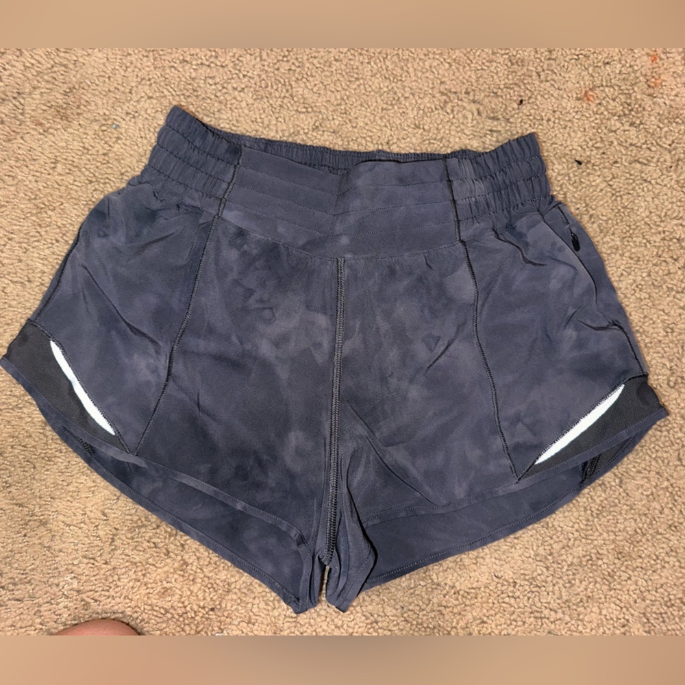 Lululemon Hotty Hot High-Rise 2.5 Shorts